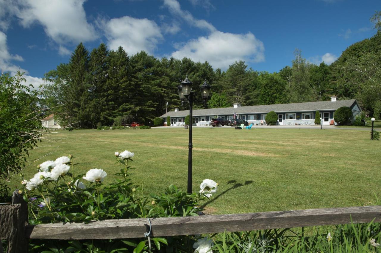 Governor's Rock Motel Shaftsbury Exteriör bild