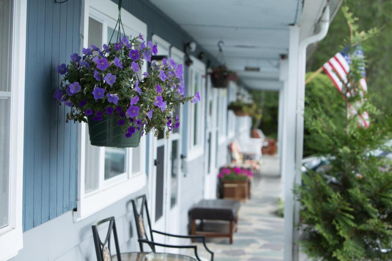 Governor's Rock Motel Shaftsbury Exteriör bild