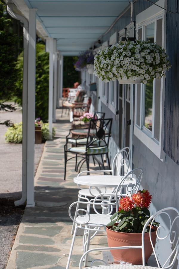 Governor's Rock Motel Shaftsbury Exteriör bild