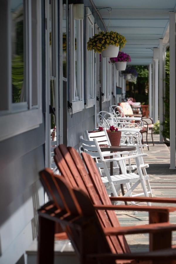 Governor's Rock Motel Shaftsbury Exteriör bild