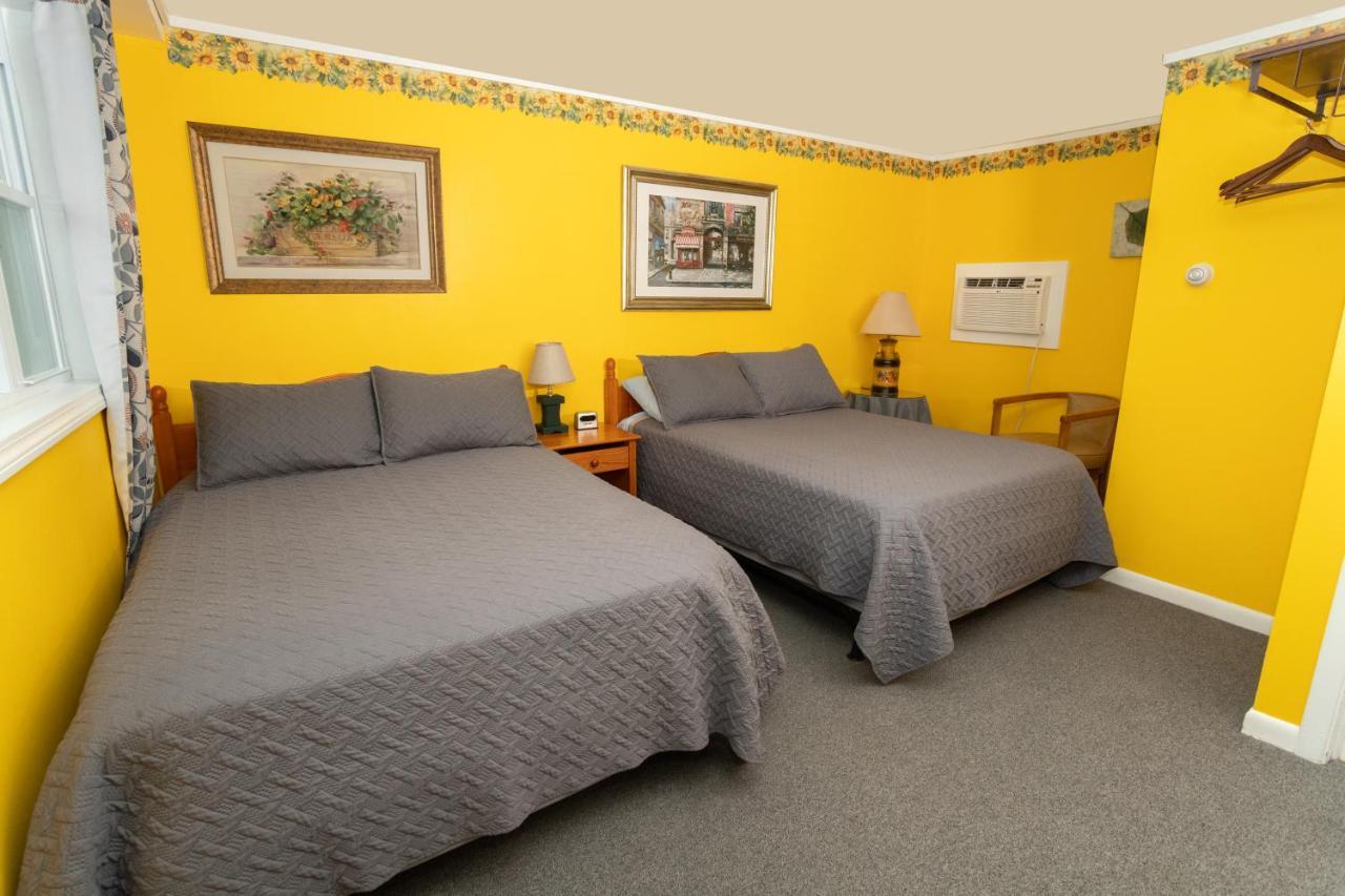 Governor's Rock Motel Shaftsbury Exteriör bild