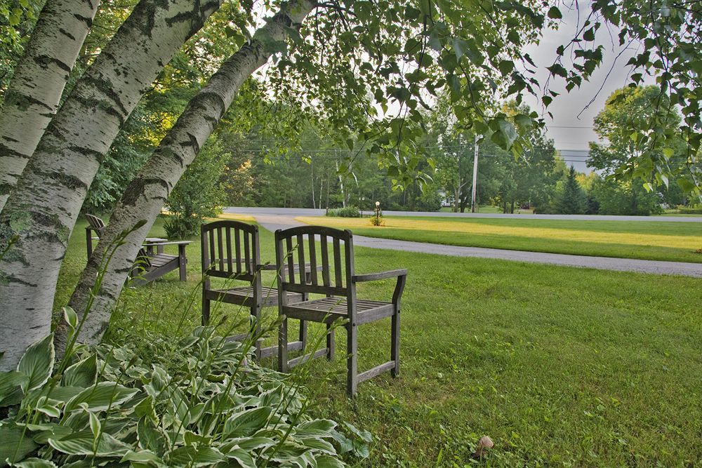 Governor's Rock Motel Shaftsbury Exteriör bild