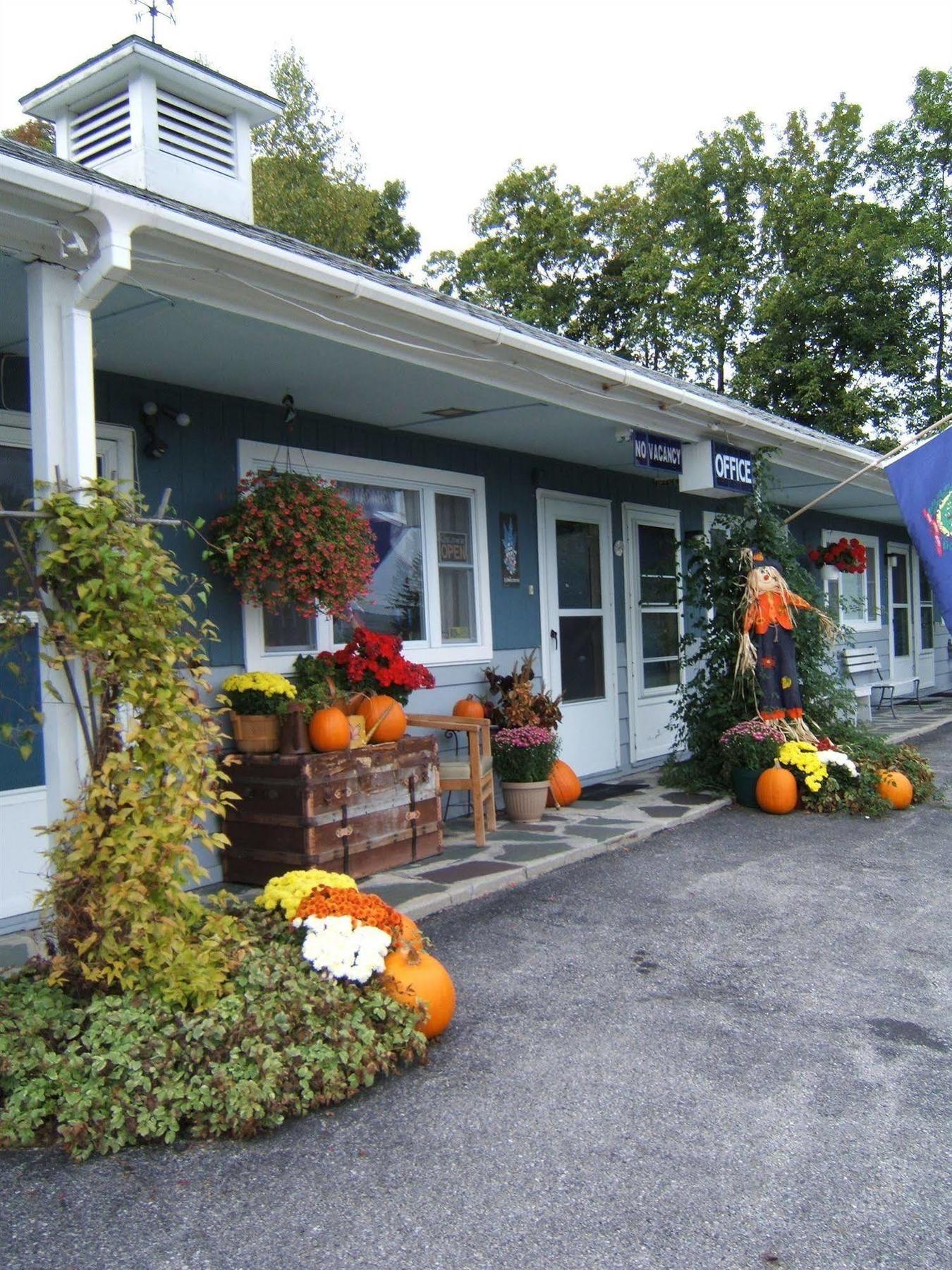 Governor's Rock Motel Shaftsbury Exteriör bild